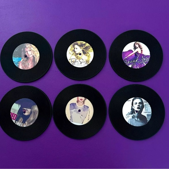 Vinyl Record Coaster Set with Iconic Designs - Picture 1 of 3